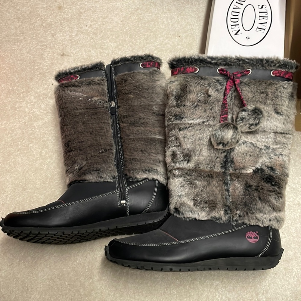 LIKE NEW !!! Timberland outdoor snow boots genuine Leather